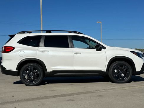 New 2025 Subaru Ascent Bronze Edition image 2