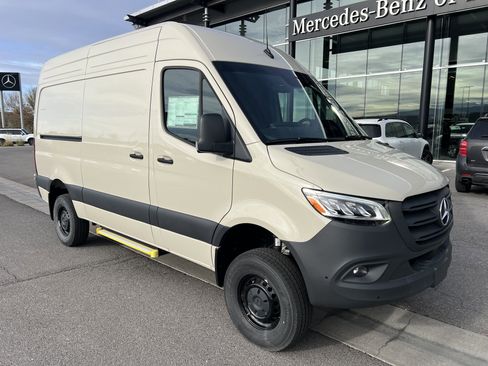 New 2025 Mercedes-Benz Sprinter 2500 image 2