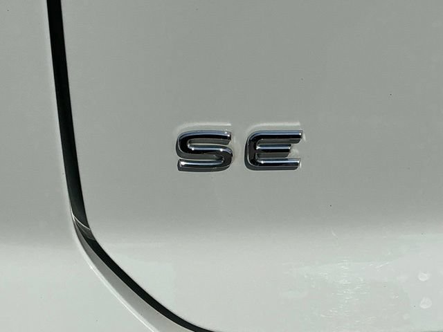 Used 2023 Volkswagen Atlas Cross Sport SE FWD image 9