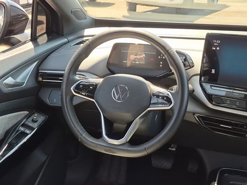Used 2023 Volkswagen ID.4 Pro RWD image 11