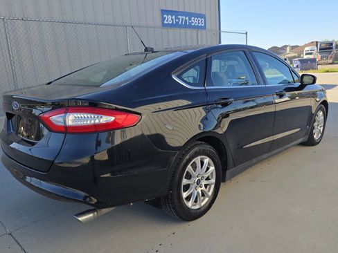 Used 2016 Ford Fusion S image 17