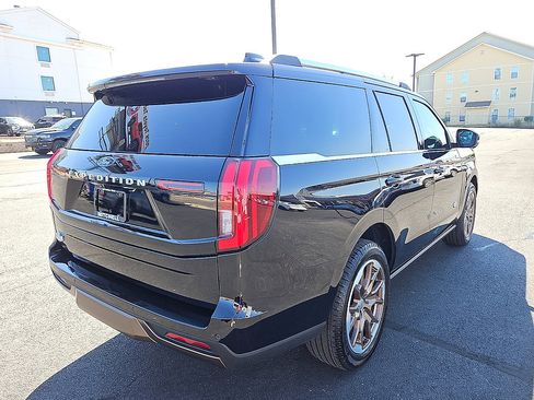 Used 2026 Ford Expedition King Ranch AWD/4WD image 2
