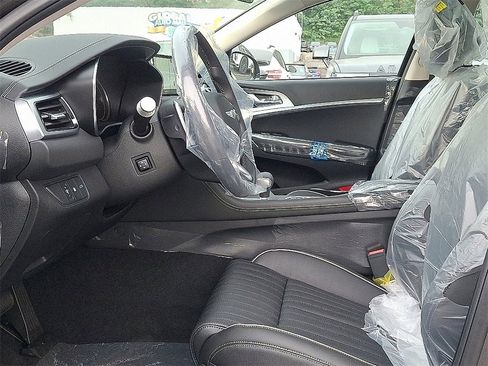 New 2026 Genesis G70 2.5T Prestige image 10