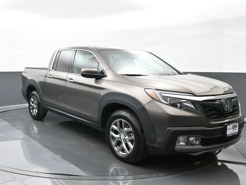 Used 2020 Honda Ridgeline RTL-E image 2