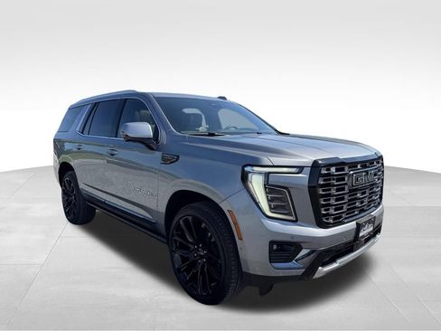 Used 2025 GMC Yukon Denali Ultimate AWD/4WD image 32
