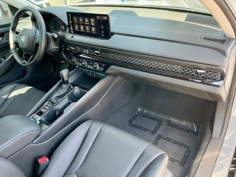 Used 2023 Honda Accord EX-L image 15