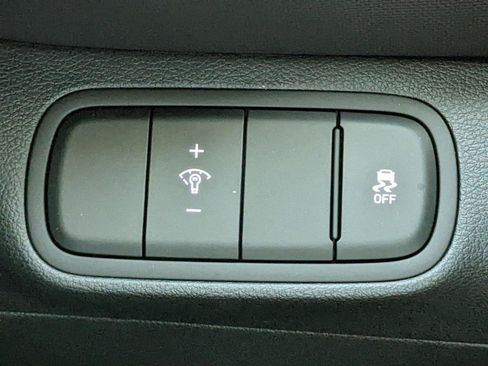 New 2025 Hyundai Venue SEL image 26