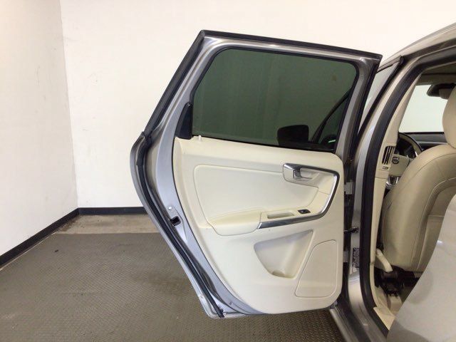 Used 2015 Volvo XC60 T5 Platinum AWD/4WD image 9