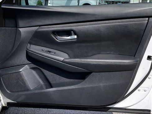 Used 2024 Nissan Sentra SV image 28