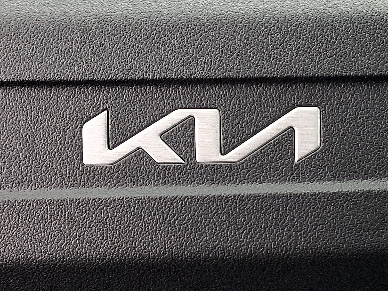 New 2026 Kia Sorento LX FWD image 17