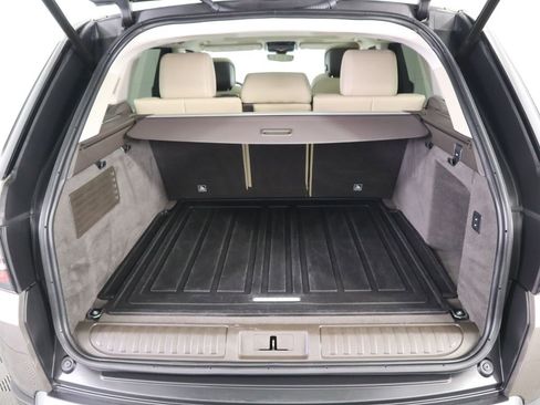 Certified 2022 Land Rover Range Rover Sport HSE Silver Edition image 29