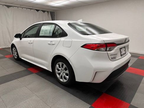 Used 2024 Toyota Corolla LE image 4
