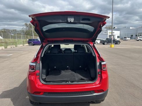 Used 2020 Jeep Compass Limited AWD/4WD image 11
