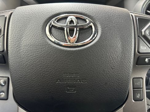 Used 2023 Toyota Tacoma TRD Off-Road w/ Technology Package AWD/4WD image 25