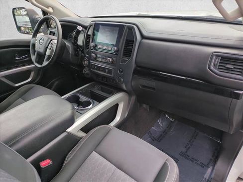 Used 2023 Nissan Titan SV w/ SV Convenience Package AWD/4WD image 20