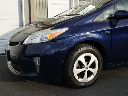 Used 2013 Toyota Prius Three image 21
