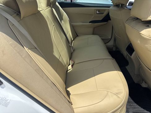 Used 2017 Toyota Camry LE FWD image 17