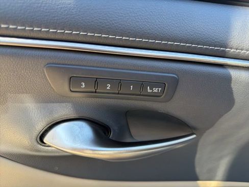 Used 2019 Lexus ES 350 Luxury w/ Premium Package image 33