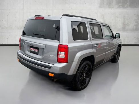 Used 2016 Jeep Patriot Latitude image 5