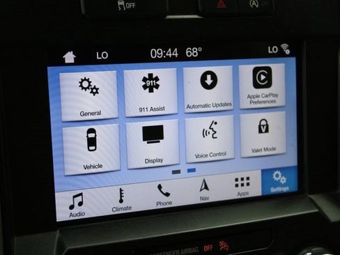 Used 2019 Ford F150 Lariat image 9