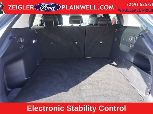 Used 2025 MAZDA CX-50 AWD 2.5 Hybrid w/ Premium Pkg image 10