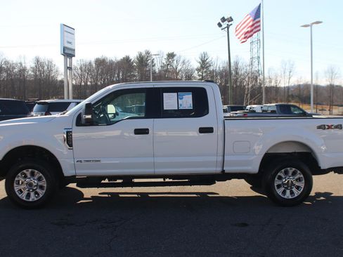 Used 2022 Ford F250 XLT image 4