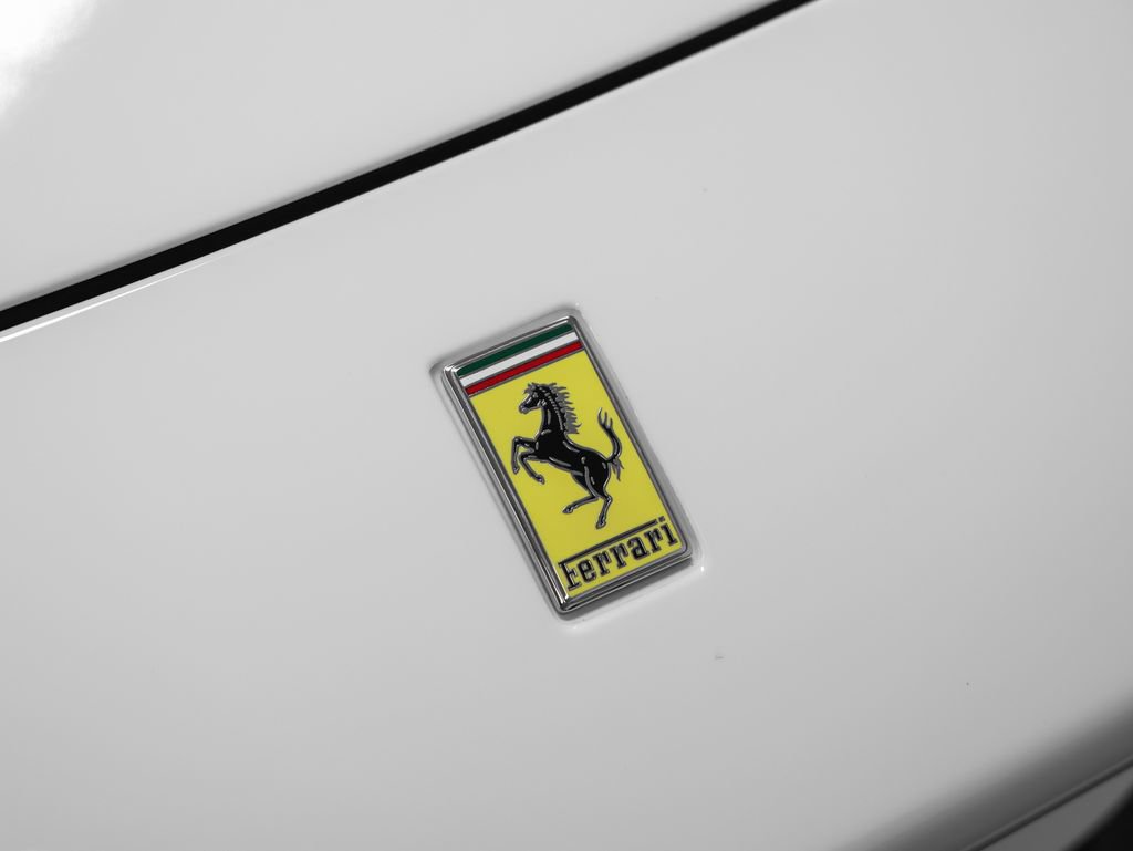Certified 2022 Ferrari F8 Tributo RWD image 6