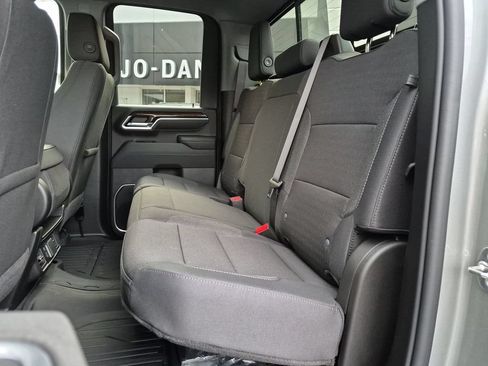 New 2026 GMC Sierra 2500 SLE w/ SLE Value Package; AWD/4WD image 15