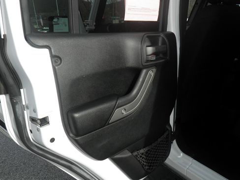 Used 2017 Jeep Wrangler Unlimited Sport w/ Quick Order Package 23S image 16