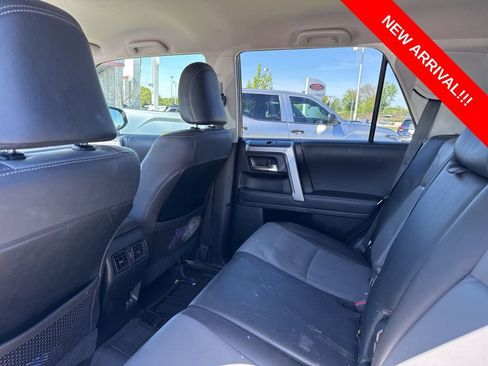 Used 2021 Toyota 4Runner SR5 Premium image 8