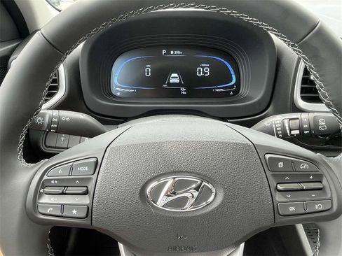 New 2026 Hyundai Venue SEL image 19
