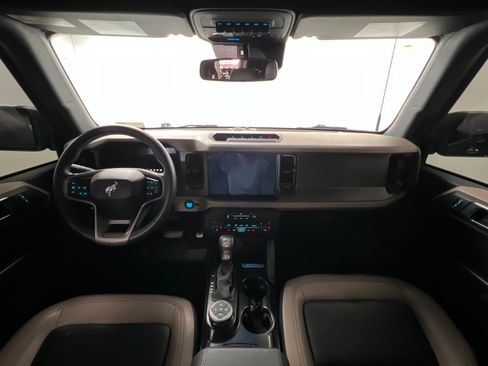Used 2024 Ford Bronco Wildtrak AWD/4WD image 9