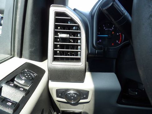 Used 2020 Ford F350 XL w/ Power Equipment Group AWD/4WD image 19