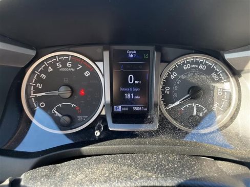 Used 2020 Toyota Tacoma SR5 image 2