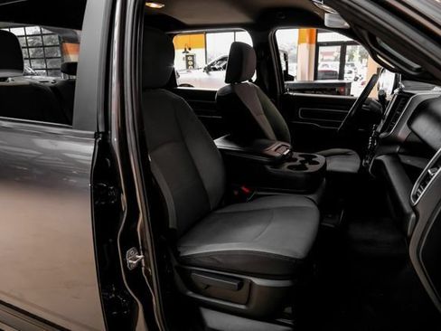 Used 2022 RAM 2500 Big Horn AWD/4WD image 38