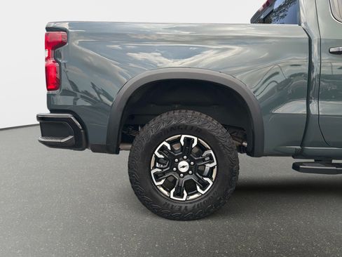 Used 2025 Chevrolet Silverado 1500 ZR2 AWD/4WD image 19