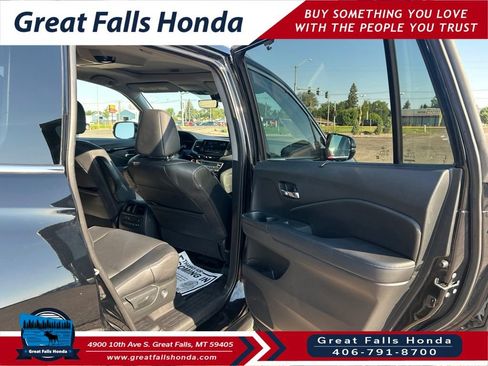 Used 2022 Honda Pilot Touring image 28