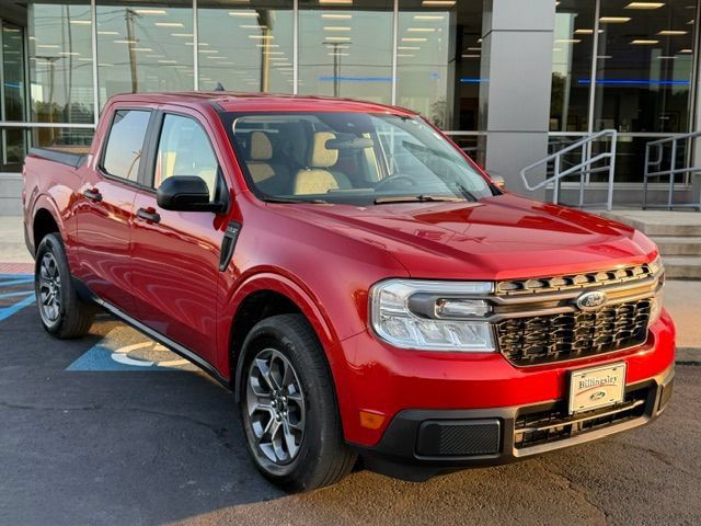 Used 2024 Ford Maverick XLT FWD image 2