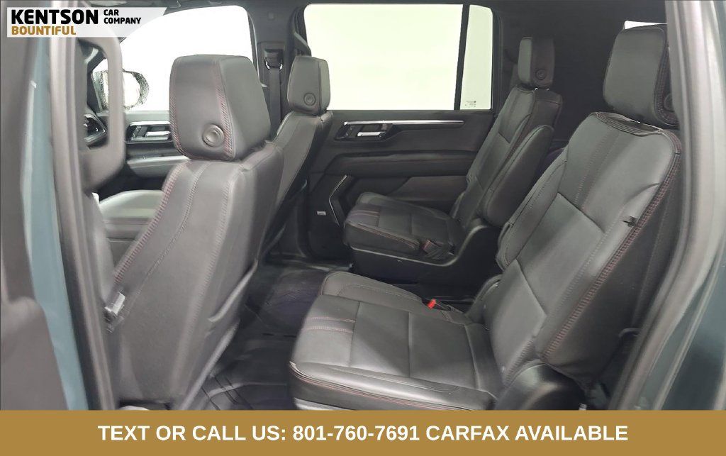 Used 2026 Chevrolet Suburban RST w/ Comfort Package AWD/4WD image 6