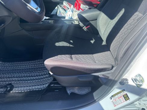 Used 2024 Nissan Kicks SV image 9