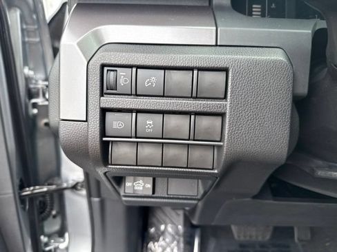 Used 2026 Toyota Tacoma SR5 AWD/4WD image 13