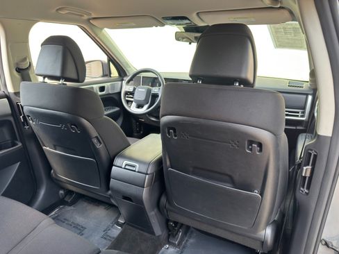 Used 2025 Hyundai Santa Fe SE w/ Tow & Go Package FWD image 30