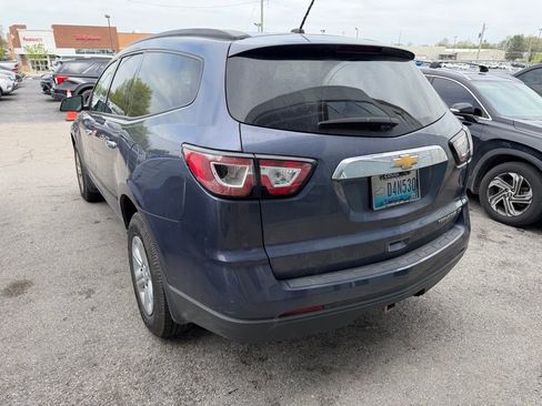 Used 2014 Chevrolet Traverse LS FWD image 3