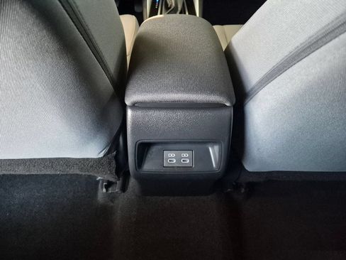 Used 2026 Toyota Corolla SE FWD image 26