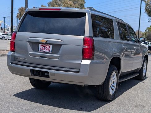 Used 2018 Chevrolet Suburban LS RWD image 14