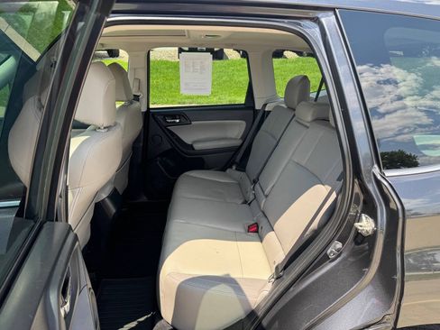 Used 2018 Subaru Forester 2.5i Limited AWD/4WD image 12