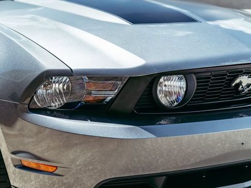 Used 2011 Ford Mustang GT Premium w/ Comfort Pkg RWD image 42