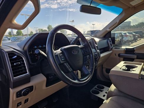 Used 2015 Ford F150 XLT w/ Equipment Group 301A Mid RWD image 9