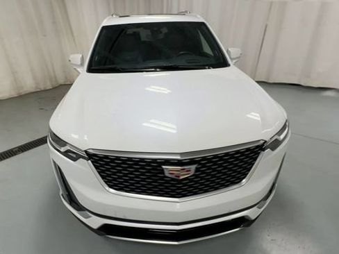 Certified 2024 Cadillac XT6 Premium Luxury w/ Technology Package AWD/4WD image 3