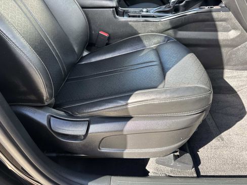 Used 2022 Kia Sorento S image 11